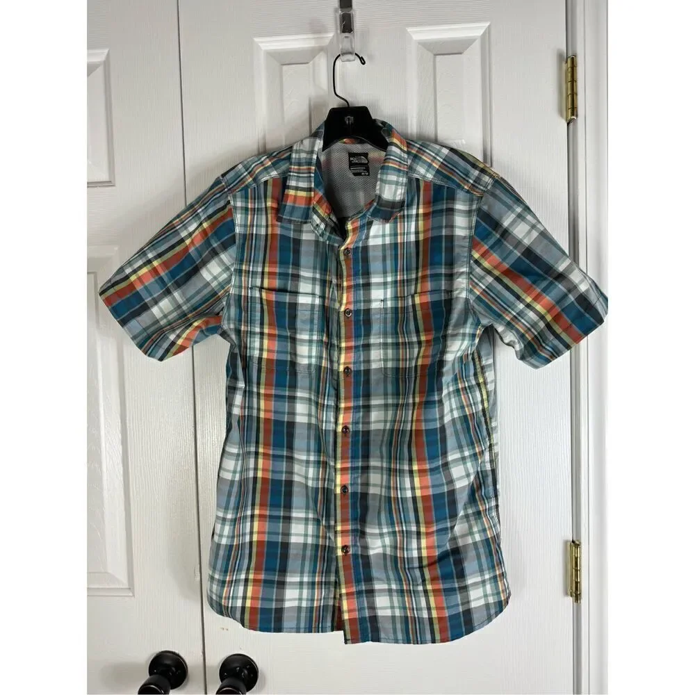 The North Face Mens Plaid Button Up Shirt Size M